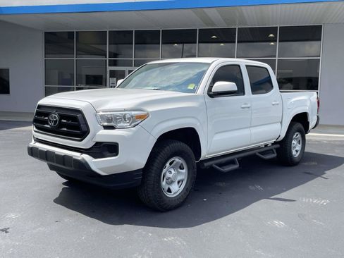 Used 2023 Toyota Tacoma SR AWD/4WD image 7