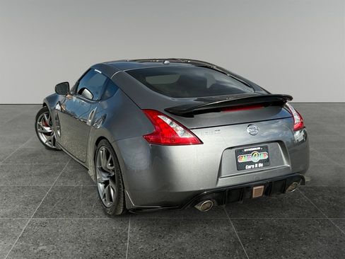 Used 2015 Nissan 370Z w/ Sport Package image 3