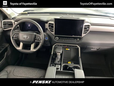 Used 2024 Toyota Tundra Limited AWD/4WD image 17
