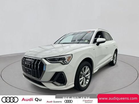 Used 2023 Audi Q3 2.0T Premium w/ Convenience Package AWD/4WD image 1