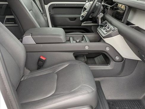 Certified 2024 Land Rover Defender 110 S AWD/4WD image 22