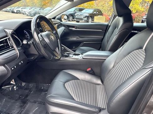 Used 2022 Toyota Camry SE image 39