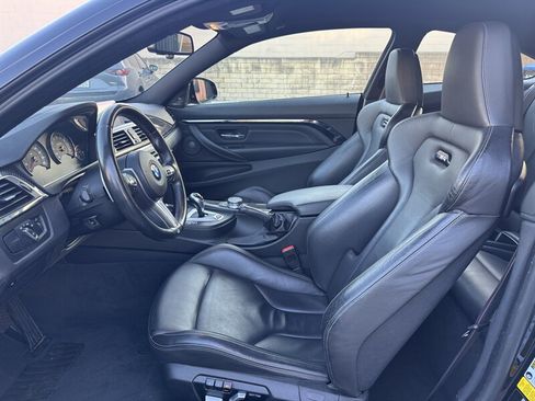 Used 2018 BMW M4 Coupe w/ Competition Package RWD image 27