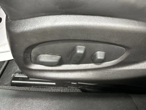 Used 2016 Chevrolet Impala LT w/ Convenience Package FWD image 10