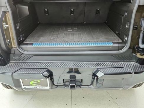 Used 2025 GMC Hummer EV 2X w/ LPO, Cargo Utility Package image 14