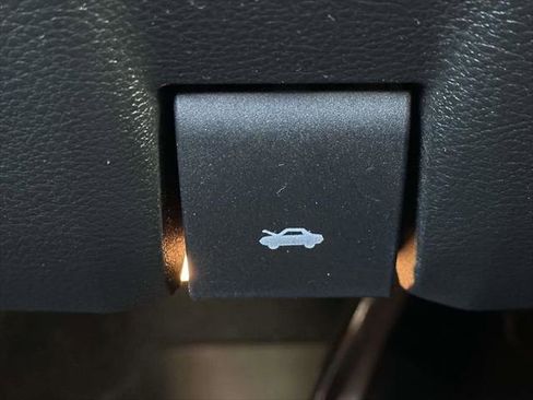 Used 2019 RAM 1500 Big Horn AWD/4WD image 21