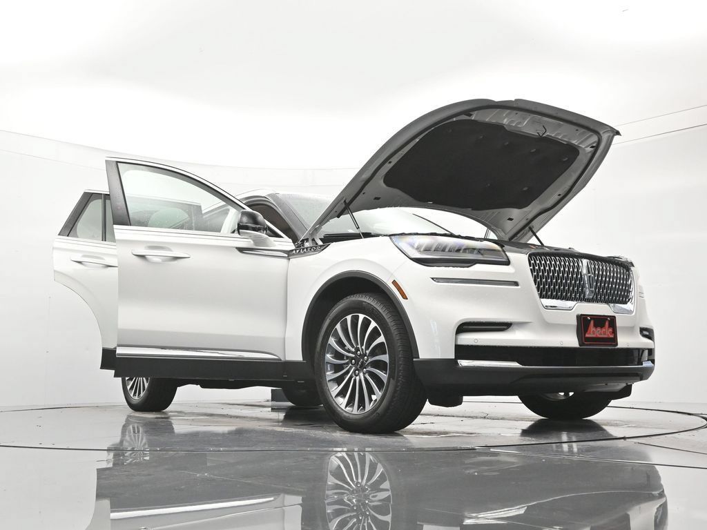 Used 2024 Lincoln Aviator 2WD w/ Premium Package image 51