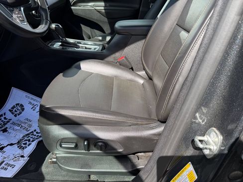Used 2019 Chevrolet Equinox Premier AWD/4WD image 12