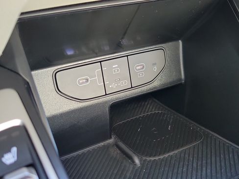 Certified 2025 Kia Sorento X-Line EX AWD/4WD image 35
