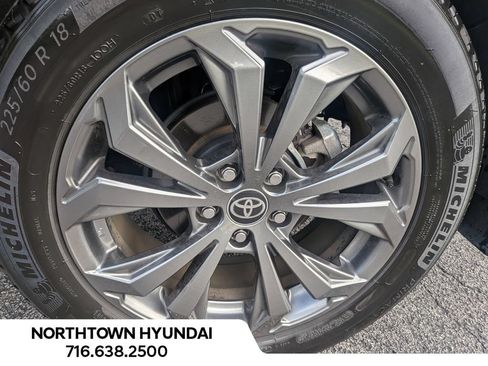 Used 2025 Toyota RAV4 XLE Premium w/ Weather Package AWD/4WD image 41