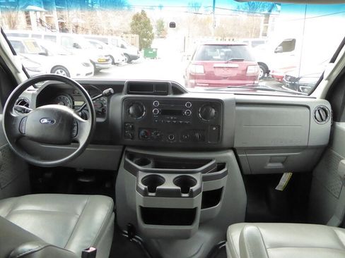 Used 2013 Ford E-350 and Econoline 350 XL w/ PWR Windows & Locks Group image 9