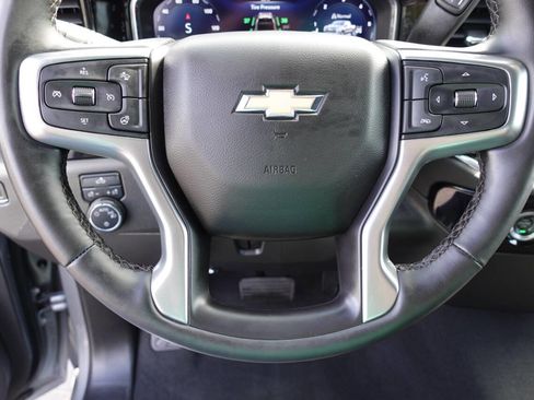 Used 2023 Chevrolet Silverado 1500 LT AWD/4WD image 46