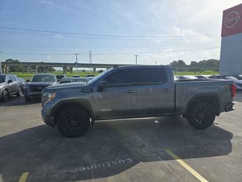 Used 2020 GMC Sierra 1500 Elevation w/ Elevation Value Package RWD image 3