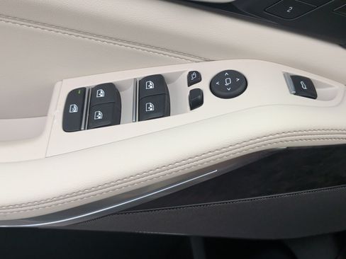 Used 2026 BMW X5 sDrive40i image 27