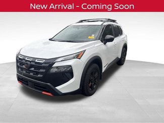 Certified 2025 Nissan Rogue SV AWD/4WD 360° Tour