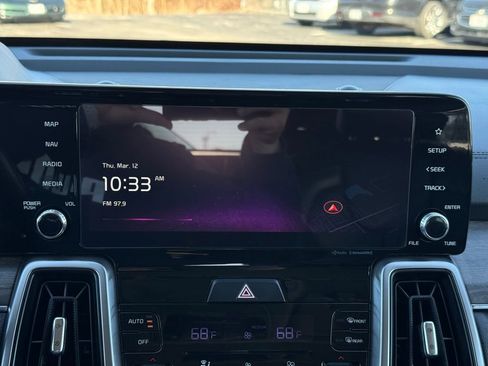 Certified 2023 Kia Sorento EX w/ Panoramic Sunroof Package image 44