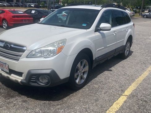 Used 2014 Subaru Outback 2.5i Limited AWD/4WD image 1