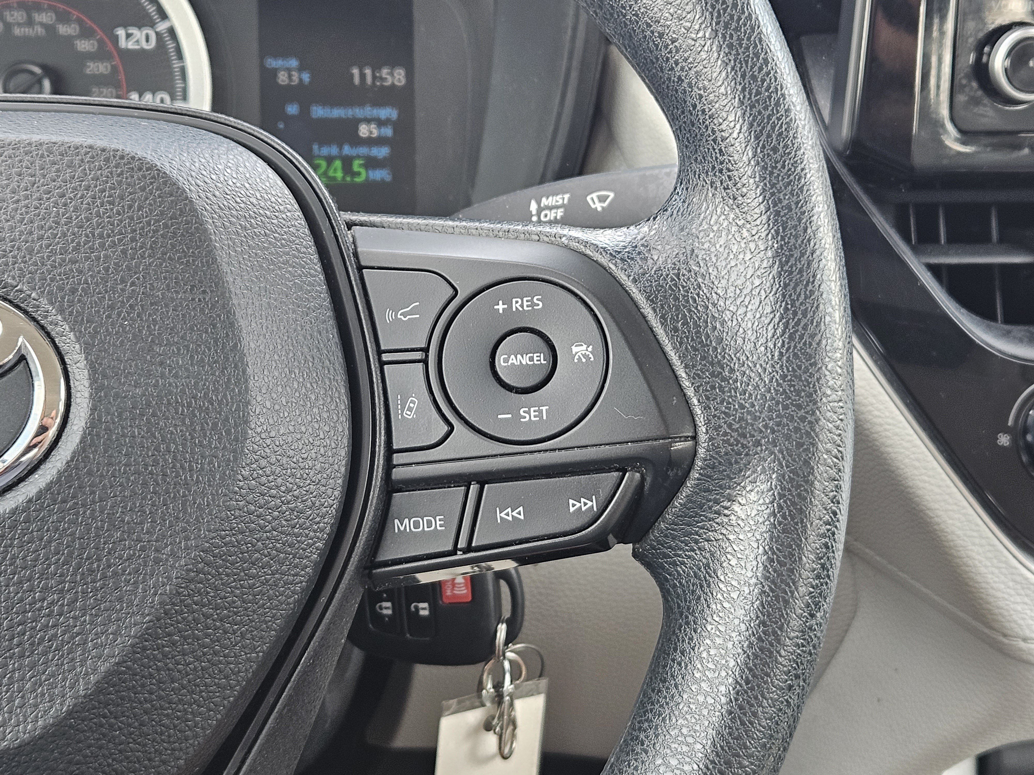 Used 2022 Toyota Corolla Cross L AWD/4WD image 29