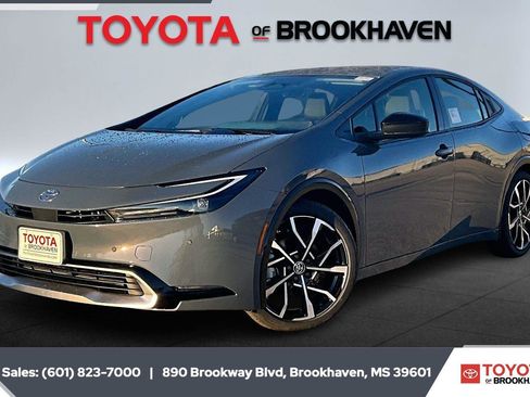 New 2026 Toyota Prius Plug-In Hybrid FWD image 2