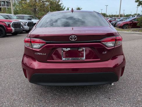 Certified 2026 Toyota Corolla LE FWD image 5