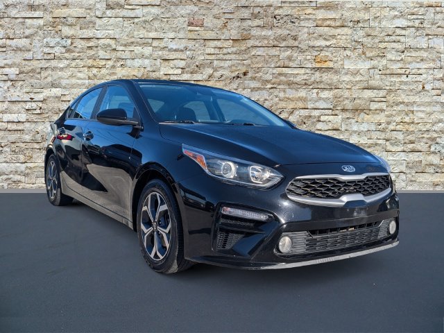 Used 2019 Kia Forte LXS FWD image 2