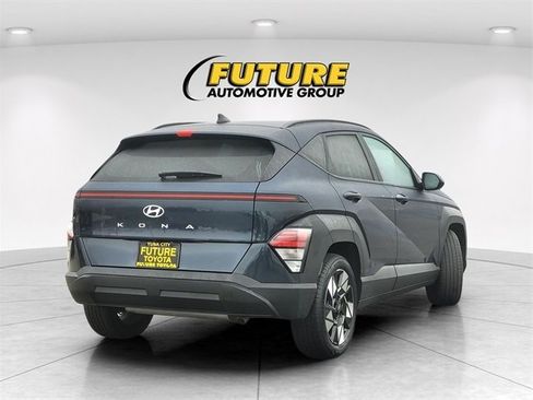 Used 2024 Hyundai Kona SEL image 5