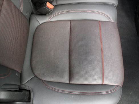 Used 2021 Chevrolet Blazer RS w/ Enhanced Convenience Package image 24