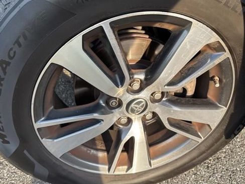 Used 2018 Toyota RAV4 XLE AWD/4WD image 10