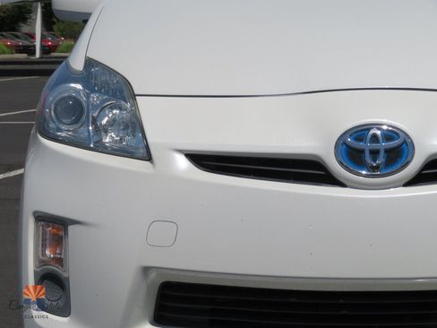 Used 2011 Toyota Prius Three w/ Solar Roof Pkg FWD image 39