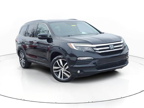 Used 2018 Honda Pilot Elite image 1