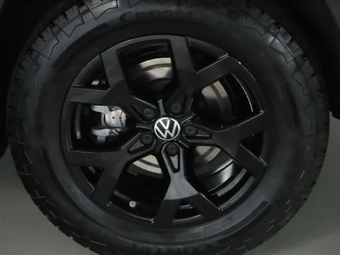 Certified 2024 Volkswagen Atlas Peak Edition SE AWD/4WD image 42