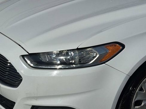 Used 2014 Ford Fusion S image 7