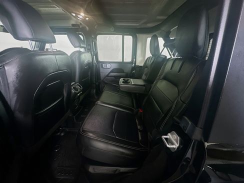 Used 2023 Jeep Wrangler Sahara w/ Cold Weather Group image 28