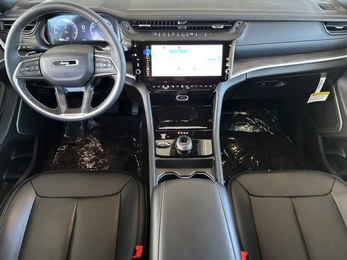 New 2026 Jeep Grand Cherokee L Limited AWD/4WD image 12