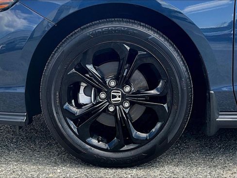 Used 2025 Honda Accord SE image 8