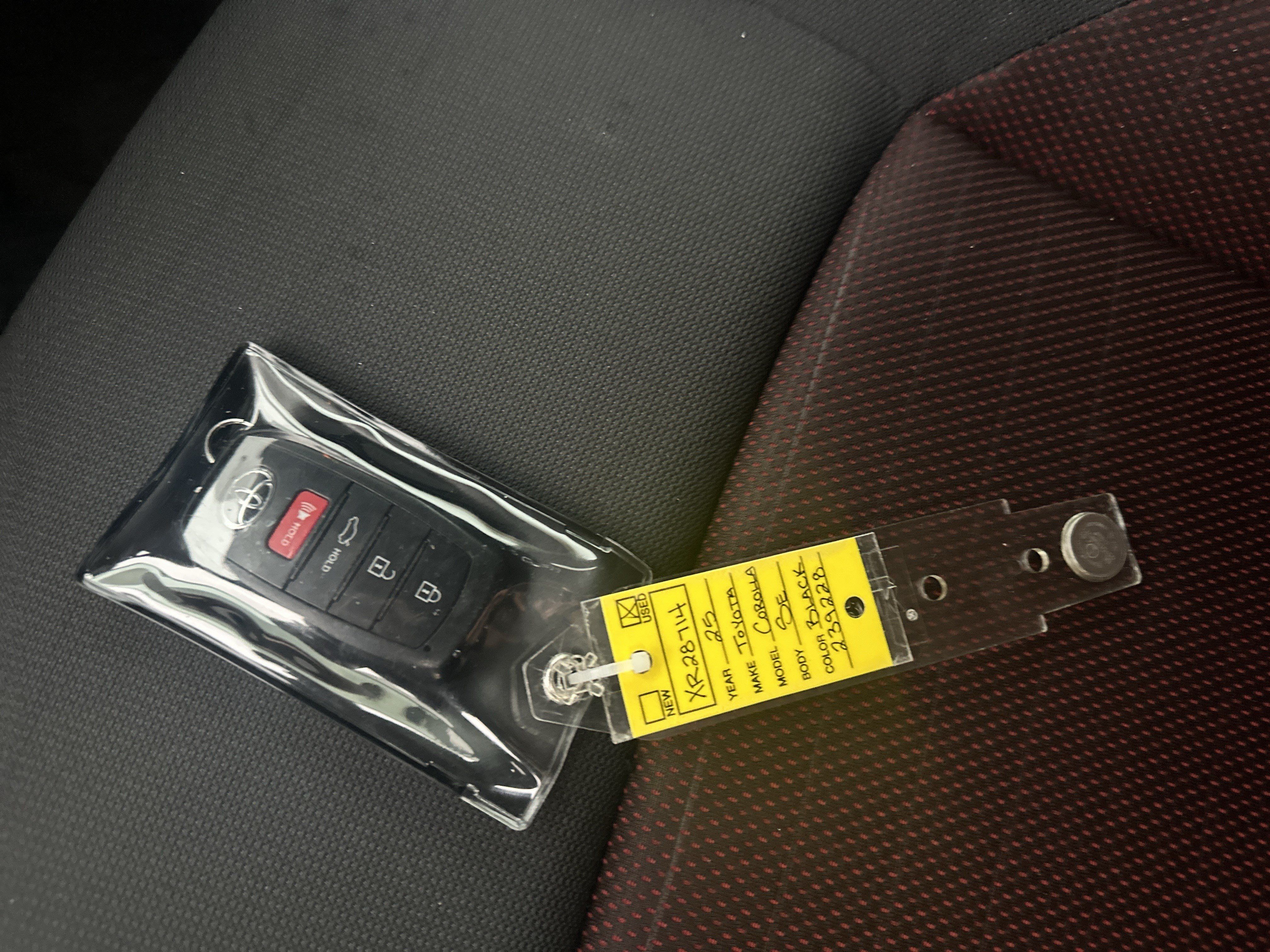 Used 2025 Toyota Corolla SE FWD image 36