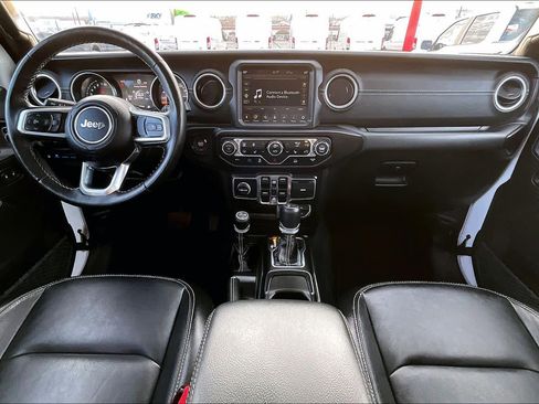 Used 2023 Jeep Wrangler Sahara w/ Cold Weather Group image 14