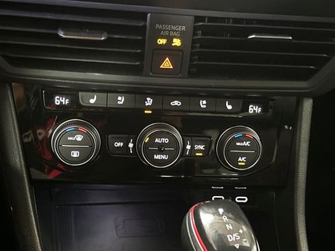 Used 2022 Volkswagen Jetta GLI Autobahn image 23