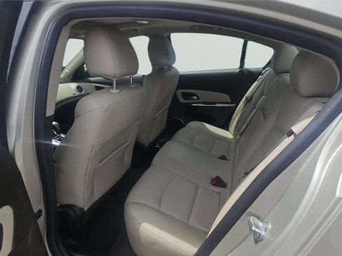 Used 2014 Chevrolet Cruze LT w/ Sun, Sound and Sport Package FWD image 7