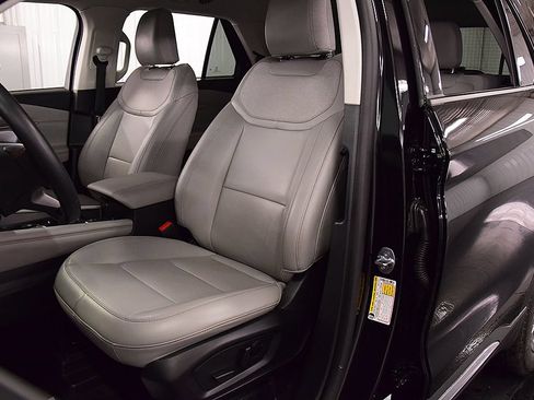 Used 2025 Ford Explorer Active w/ Active Comfort Package AWD/4WD image 30