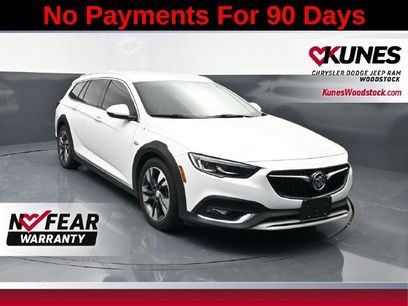 Used 2018 Buick Regal Essence w/ Driver Confidence Package #1