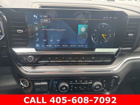 Used 2023 Chevrolet Silverado 1500 High Country w/ High Country Premium Package AWD/4WD image 10