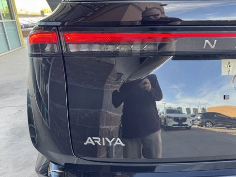 Used 2023 Nissan Ariya FWD image 15