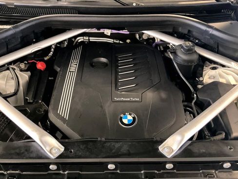 Used 2023 BMW X5 xDrive40i w/ Premium Package AWD/4WD image 28