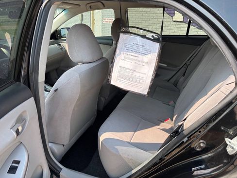 Used 2011 Toyota Corolla LE w/ Preferred Accessory Pkg FWD image 3