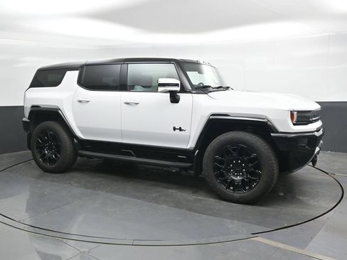 Used 2025 GMC Hummer EV 3X w/ LPO, Dark Essentials Package AWD/4WD image 6