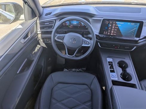 New 2026 Volkswagen Atlas Cross Sport SE image 17