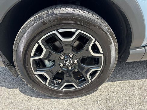 Used 2025 Ford Bronco Sport Outer Banks AWD/4WD image 6