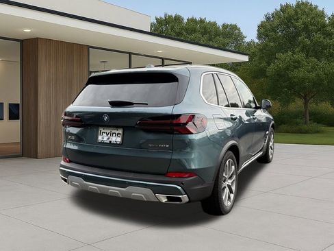 New 2026 BMW X5 xDrive50e w/ Climate Comfort Package image 9