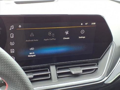 New 2026 Chevrolet Trax RS w/ Sunroof Package image 16